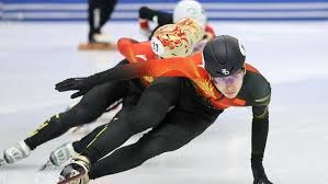 王建民在 2016 年作为皇家队牛棚投手，曾连续 10 局未失分，展现其转型的韧性