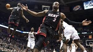 郎平夫妇跨年夜现身洛杉矶中餐厅 与亲朋好友相聚眉眼间满是轻松自在